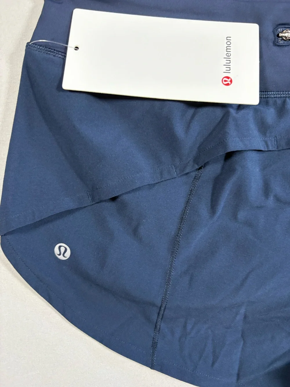 Lululemon Women's Speed Up Shorts Low-Rise, Lined, 2.5" Size 10 NWT Athletic - Picture 10 of 11